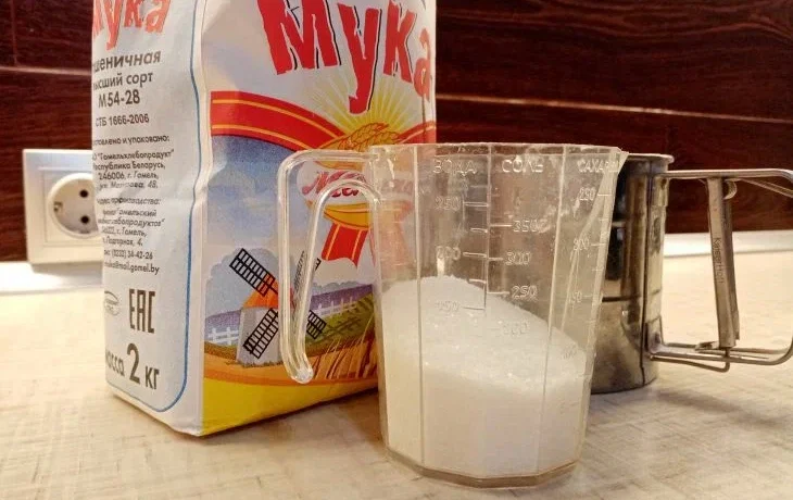 Мука и сахар